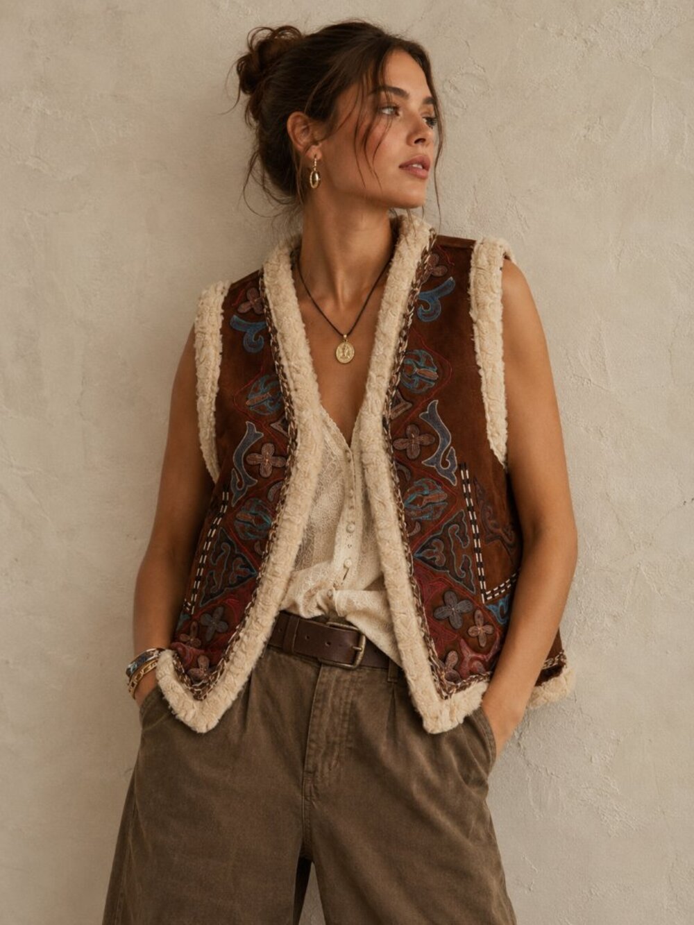 House of Harlow Vintage Western Sherpa Vest Embroidered BohoShearlingLined Brown